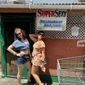 Meet your Posher, Joy